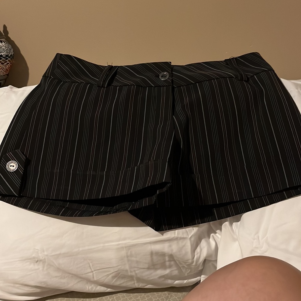 🐇 Women’s dressy shorts size Medium Brand: Wet Seal - Picture 4 of 8